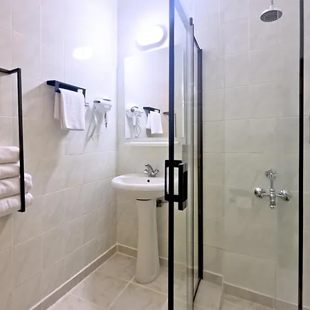 Hotell Native 2*